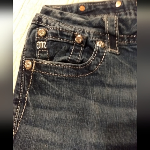 Miss Me 29 Mid-Rise Easy Boot Jeans Embellished & Embroidered with Silver Thread - Picture 8 of 10